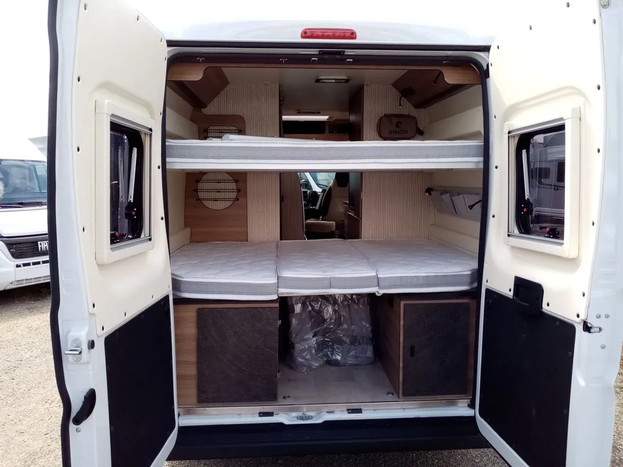 HORUS 45 DBL LITS / FIAT 140 CV.
